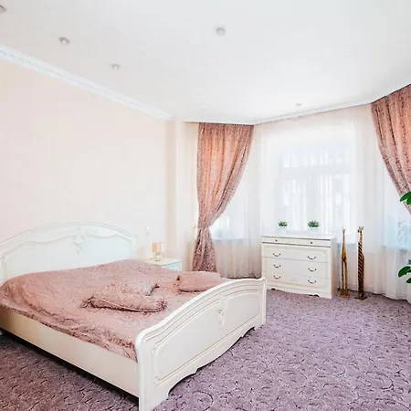 Centr Vip-Kvartira By 7 *