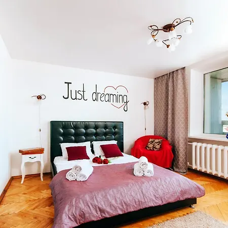 Centr Vip-kvartira By 7 *