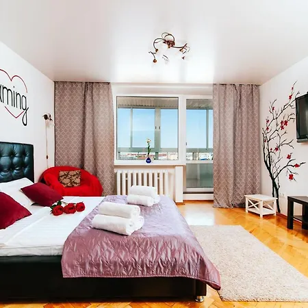 Centr Vip-Kvartira By 7 Apartment *